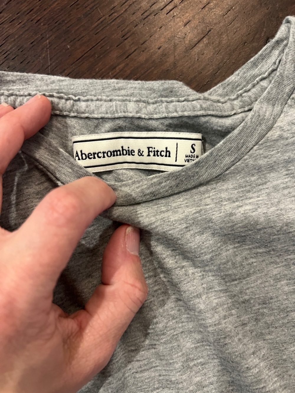 Abercrombie and fitch Heather Gray Ruffle Hem Tee -  womens Shirt - Picture 2 of 2